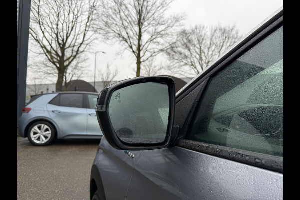 Peugeot 3008 1.6 HYbrid 225 Active Pack Business PHEV| RIJKLAAR!| DODE HOEK SENSOR| ACHTERUITRIJCAMERA| STANDKACHEL| INCL. 12 MND BOVAG GARANTIE|