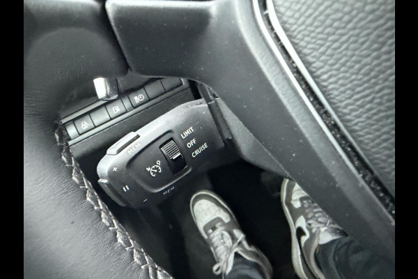 Peugeot 3008 1.6 HYbrid 225 Active Pack Business PHEV| RIJKLAAR!| DODE HOEK SENSOR| ACHTERUITRIJCAMERA| STANDKACHEL| INCL. 12 MND BOVAG GARANTIE|