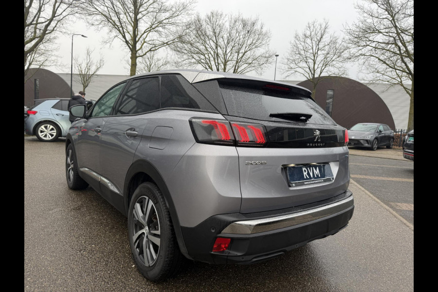 Peugeot 3008 1.6 Hybrid Allure pack 180pk VAN €28.900,- NU VOOR SLECHTS €24.877,- Uw LENTEVOORDEEL €4.023,- |PHEV| ACHTERUITRIJCAMERA| DODE HOEK SENSOR| ADAPTIVE CRUISE CONTROL| STANDKACHEL| RIJKLAAR! INCL 12 MND BOVAG GARANTIE
