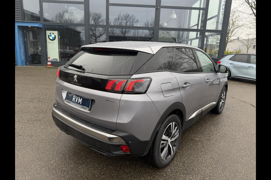 Peugeot 3008 1.6 Hybrid Allure pack 180pk VAN €28.900,- NU VOOR SLECHTS €24.877,- Uw LENTEVOORDEEL €4.023,- |PHEV| ACHTERUITRIJCAMERA| DODE HOEK SENSOR| ADAPTIVE CRUISE CONTROL| STANDKACHEL| RIJKLAAR! INCL 12 MND BOVAG GARANTIE