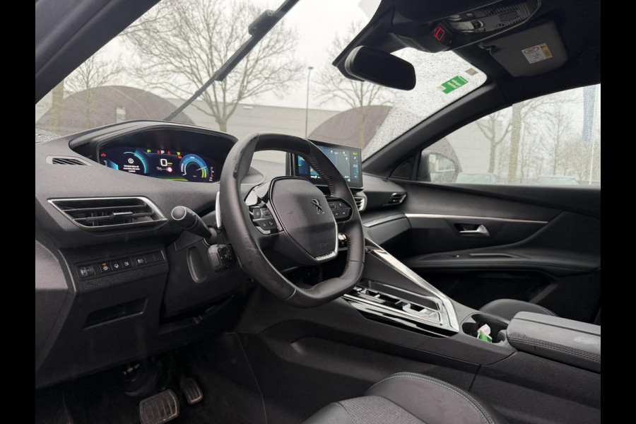 Peugeot 3008 1.6 Hybrid Allure pack 180pk VAN €28.900,- NU VOOR SLECHTS €24.877,- Uw LENTEVOORDEEL €4.023,- |PHEV| ACHTERUITRIJCAMERA| DODE HOEK SENSOR| ADAPTIVE CRUISE CONTROL| STANDKACHEL| RIJKLAAR! INCL 12 MND BOVAG GARANTIE