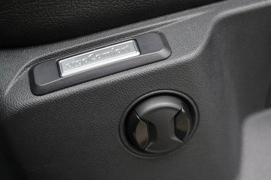 Volkswagen Caddy Cargo 2.0 TDI Style DSG | Lane Assist | Virtual Cockpit | Camera | CarPlay | Stoelverwarming | LED Koplampen | Sidebars | Spoilerkit | DAB | Fabrieksgarantie | Facelift model | BPM Vrij