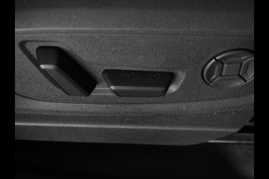 Audi e-tron 55 quattro Advanced edition Plus 95 kWh 408pk | Komt half maart binnen | Parkeersensoren | 21 inch Lichtmetalen velgen | Lederen bekleding