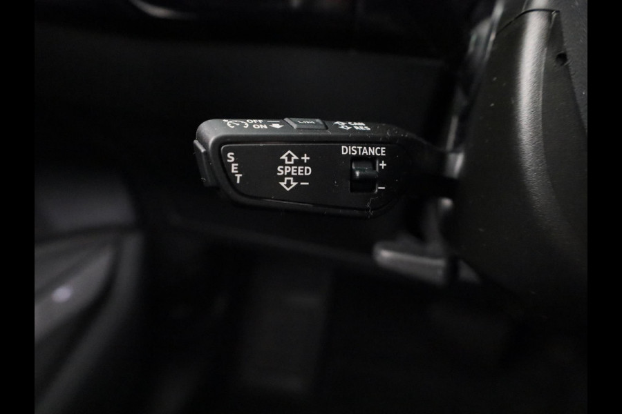 Audi e-tron 55 quattro Advanced edition Plus 95 kWh 408pk | Komt half maart binnen | Parkeersensoren | 21 inch Lichtmetalen velgen | Lederen bekleding