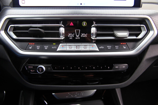 BMW X3 xDrive20i High Executive | Head-up | Trekhaak | Laser | ACC | Keyless