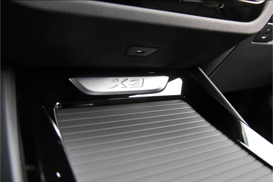 BMW X3 xDrive20i High Executive | Head-up | Trekhaak | Laser | ACC | Keyless