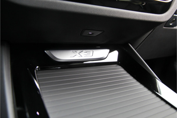BMW X3 xDrive20i High Executive | Head-up | Trekhaak | Laser | ACC | Keyless