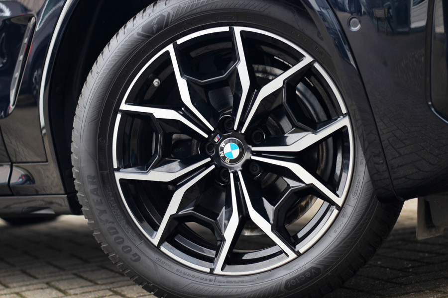 BMW X3 xDrive20i High Executive | Head-up | Trekhaak | Laser | ACC | Keyless