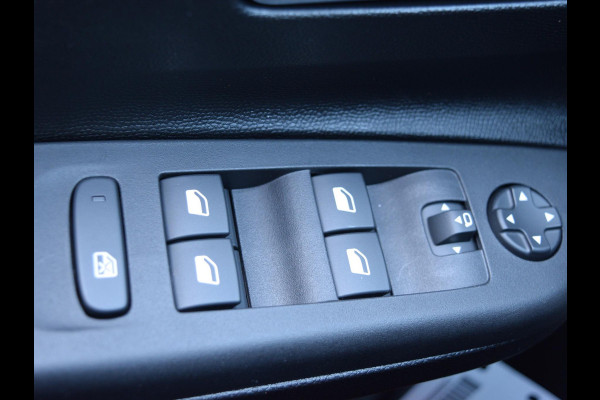 Opel Corsa Electric Long Range Business Edition 51 kWh PARKEERSENSOREN MET CAMERA | CLIMATE CONTROL | APPLE CARPLAY | DEMO