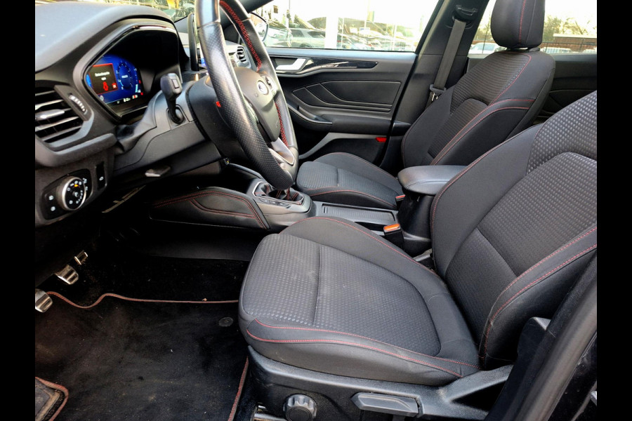 Ford FOCUS Wagon 1.0 EcoBoost Hybrid ST Line X Business | Pano | Trekhaak | Climate | Navi |