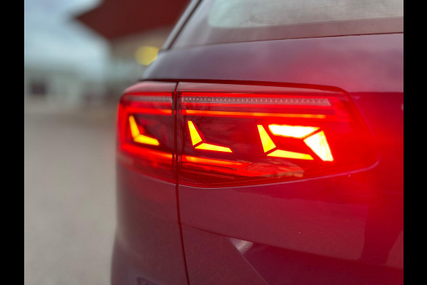Volkswagen Passat Variant 1.4 TSI PHEV GTE Business | Trekhaak 1.600kg | Matrix LED | Adaptive CC | Climate V+A | Navi |