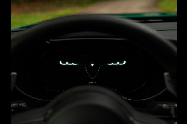 Alfa Romeo Giulia 2.9 V6 Quadrifoglio MY25 | Akrapovic | Carbon stoelen | Harman/Kardon | Facelift | Adapt. cruise
