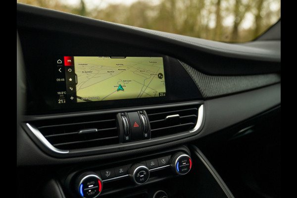 Alfa Romeo Giulia 2.9 V6 Quadrifoglio MY25 | Akrapovic | Carbon stoelen | Harman/Kardon | Facelift | Adapt. cruise