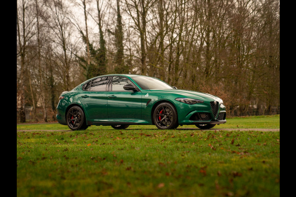 Alfa Romeo Giulia 2.9 V6 Quadrifoglio MY25 | Akrapovic | Carbon stoelen | Harman/Kardon | Facelift | Adapt. cruise
