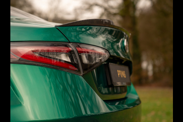 Alfa Romeo Giulia 2.9 V6 Quadrifoglio MY25 | Akrapovic | Carbon stoelen | Harman/Kardon | Facelift | Adapt. cruise