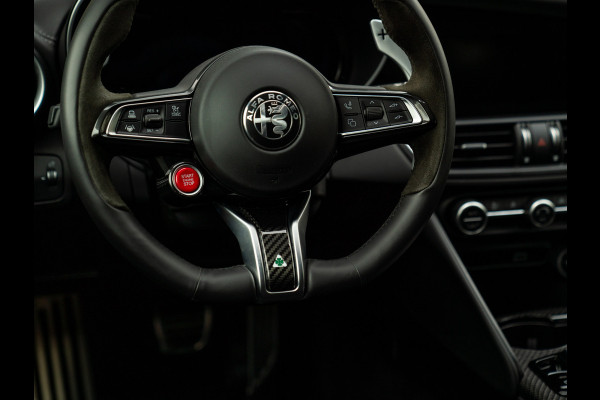 Alfa Romeo Giulia 2.9 V6 Quadrifoglio MY25 | Akrapovic | Carbon stoelen | Harman/Kardon | Facelift | Adapt. cruise