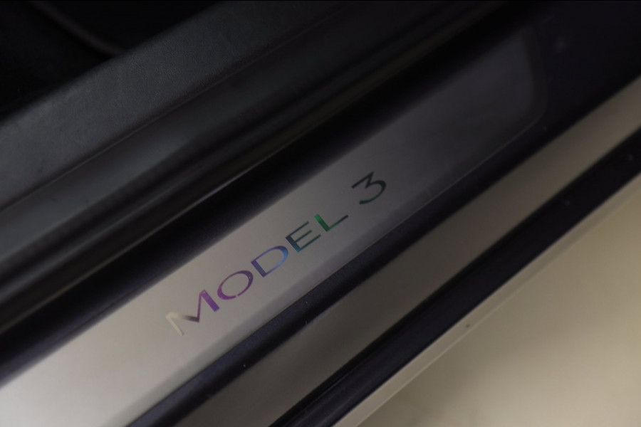 Tesla Model 3 Standard RWD Plus 60 kWh NAP/TREKHAAK/STOELVERWARMIN/VOL