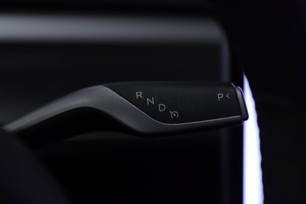 Tesla Model 3 Standard RWD Plus 60 kWh NAP/TREKHAAK/STOELVERWARMIN/VOL