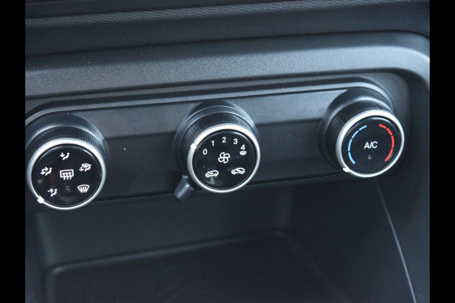 Citroën C3 1.2 Turbo 100pk Business NAVI | AIRCO | CRUISE CONTROL | PARKEERSENSOREN | BLUETOOTH |