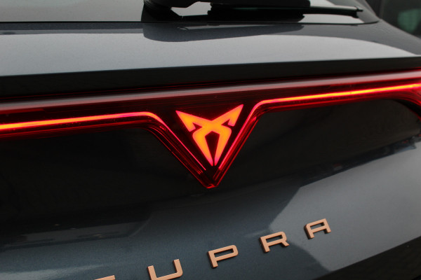 CUPRA Leon Sportstourer 1.5 TSI e-Hybrid Business | Virtual Cockpit | Driver.pack | Led | App Connect