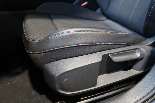 CUPRA Leon Sportstourer 1.5 TSI e-Hybrid Business | Virtual Cockpit | Driver.pack | Led | App Connect