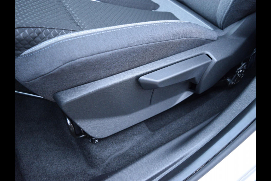 Opel Frontera Electric GS 44 kWh | NAVI | PARKEERSENSOREN MET CAMERA | STOELVERWARMING | CLIMATE CONTROL | DEMO