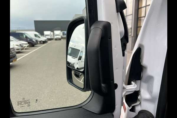 Mercedes-Benz Sprinter 317 CDI L2 H2 Pro Facelift / MBUX / Navigatie / Camera / Cruise control / Airco / 270 Graden achterdeuren