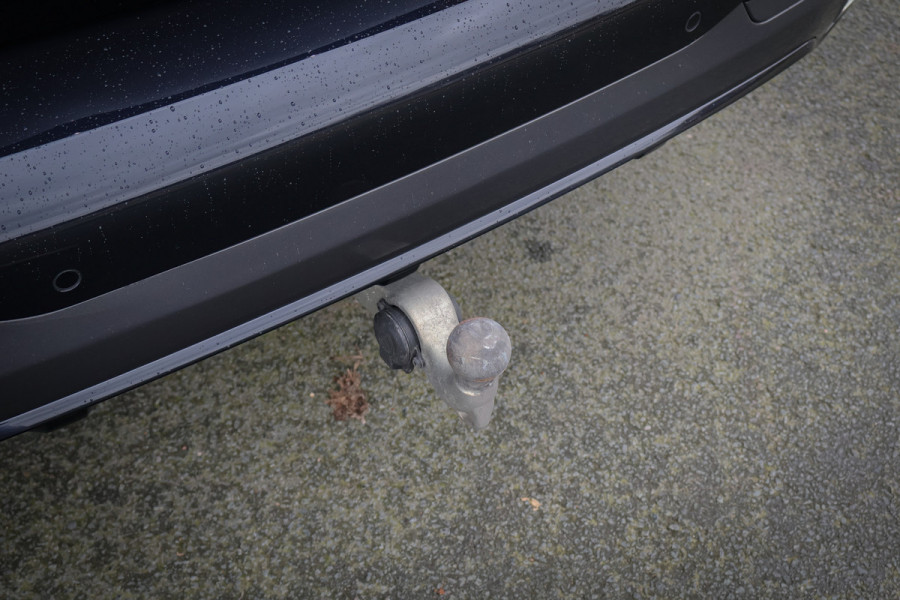 BMW X7 xDrive40i High Executive | 7 ZITS | SKYLOUNGE | ADAPTIVE | LASERLIGHTS | NAPA LEER | TREKHAAK | STOEL & STUURVERWARMING | PRIVAC