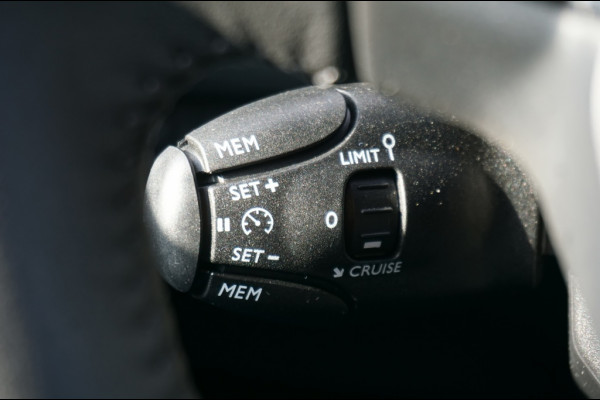 Peugeot 208 100PK Allure Pack AUTOMAAT | NAVI | LUXE