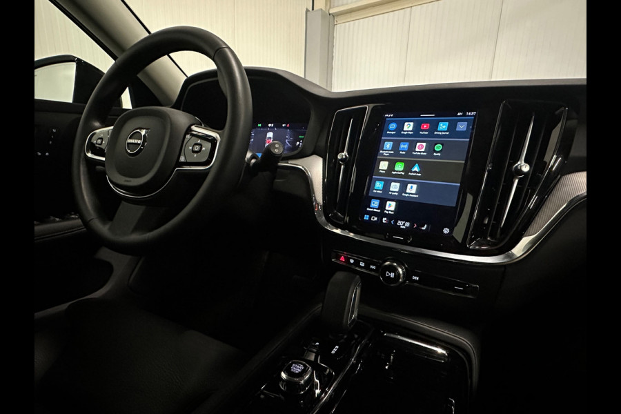 Volvo V60 2.0 T6 Plug-in hybrid AWD Plus Dark | NAP | BLACK EDITION | CAMERA | MEMORY SEATS