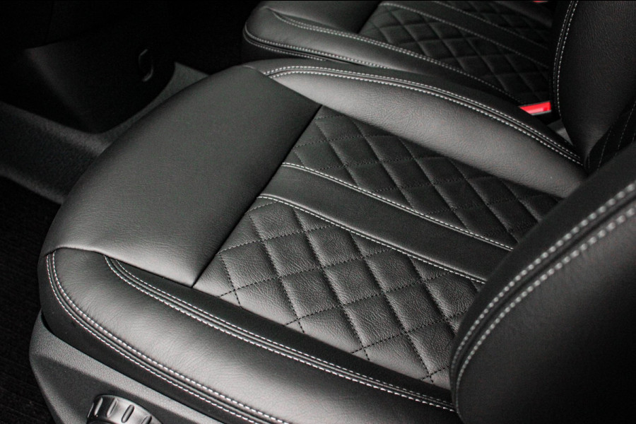 Mercedes-Benz Vito 225PK EXTRA LANG JB- EDITION FULL BLACK / AMG / SPOILER / VERLAGINGSVEREN / NAVIGATIE / SIDE- BARS / FULL / NAV