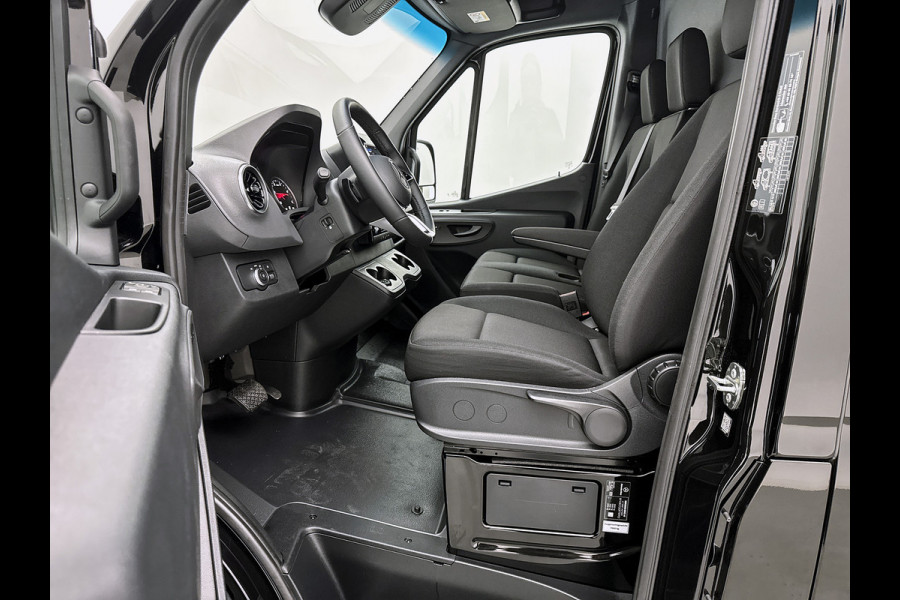 Mercedes-Benz Sprinter 317 1.9 CDI L3H2 Select Navigatie 3500kg trekhaak Stoel en stuurverwarming Parkeerpakket Betimmering