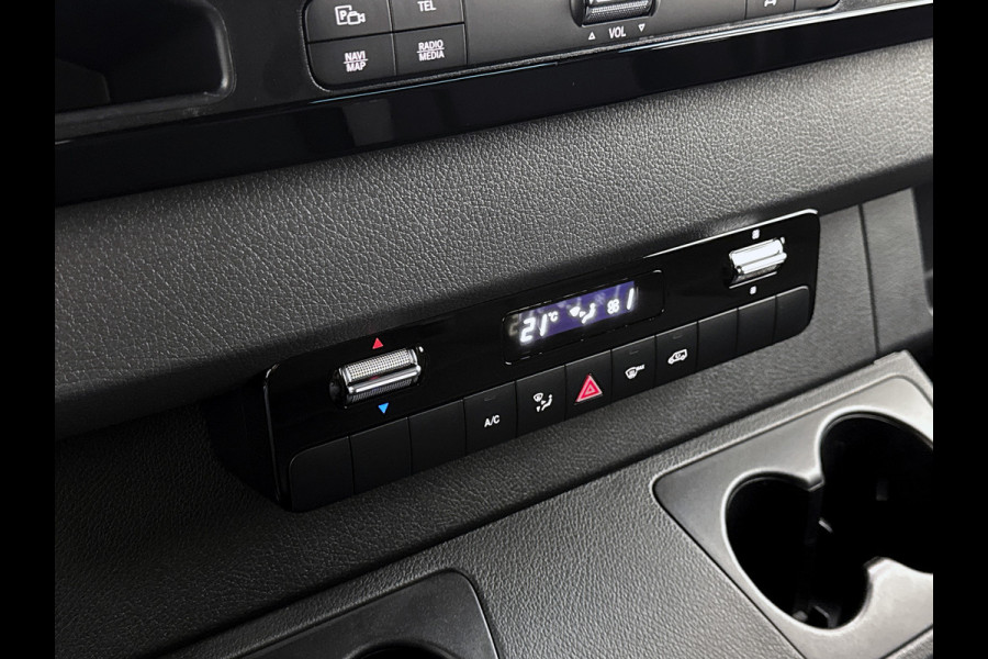 Mercedes-Benz Sprinter 317 1.9 CDI L3H2 Select Navigatie 3500kg trekhaak Stoel en stuurverwarming Parkeerpakket Betimmering