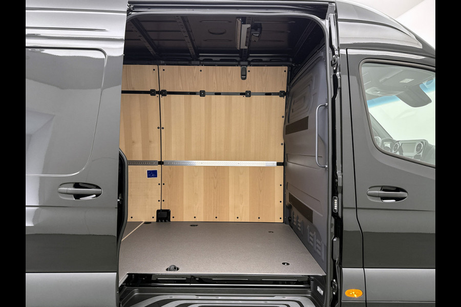 Mercedes-Benz Sprinter 317 1.9 CDI L3H2 Select Navigatie 3500kg trekhaak Stoel en stuurverwarming Parkeerpakket Betimmering