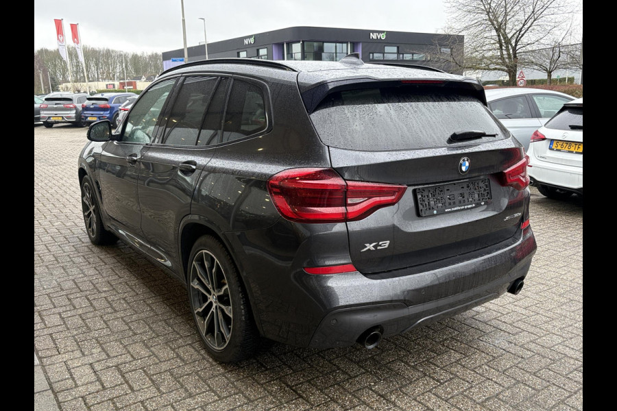 BMW X3 xDrive30e M Sport Plug-in Hybride | PHEV | Elek. Trekhaak | 20 inch | M pakket | Stoelverwarming | Shadowline Exterior | Adaptive Led verlichting | Hifi | Volledig digitaal instrumentenpaneel