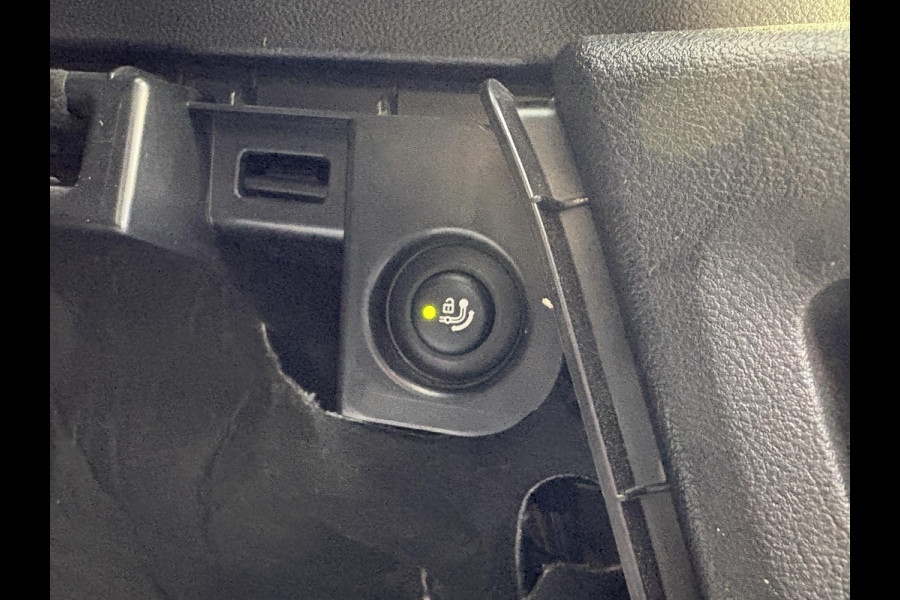 BMW X3 xDrive30e M Sport Plug-in Hybride | PHEV | Elek. Trekhaak | 20 inch | M pakket | Stoelverwarming | Shadowline Exterior | Adaptive Led verlichting | Hifi | Volledig digitaal instrumentenpaneel