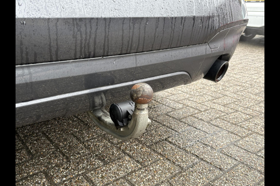BMW X3 xDrive30e M Sport Plug-in Hybride | PHEV | Elek. Trekhaak | 20 inch | M pakket | Stoelverwarming | Shadowline Exterior | Adaptive Led verlichting | Hifi | Volledig digitaal instrumentenpaneel