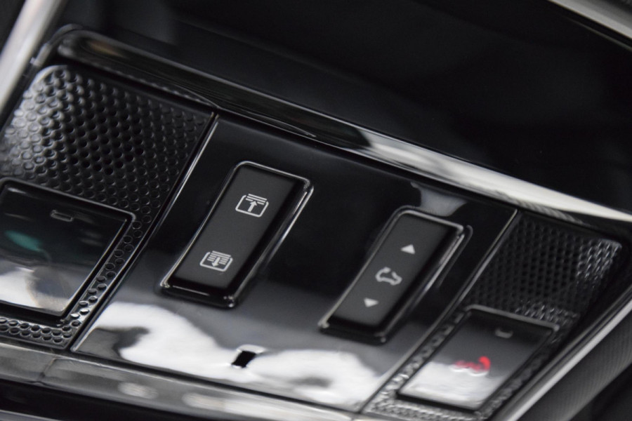 Land Rover Range Rover P550e HSE PHEV