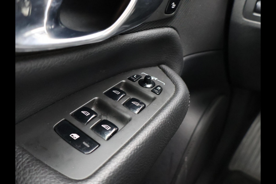 Volvo XC90 2.0 D4 190 PK AWD AUT. 7-PERS. + CARPLAY | TREKHAAK 1800 KG | ADAPTIVE CRUISE | LEDER | 20 INCH | STOELVERW.