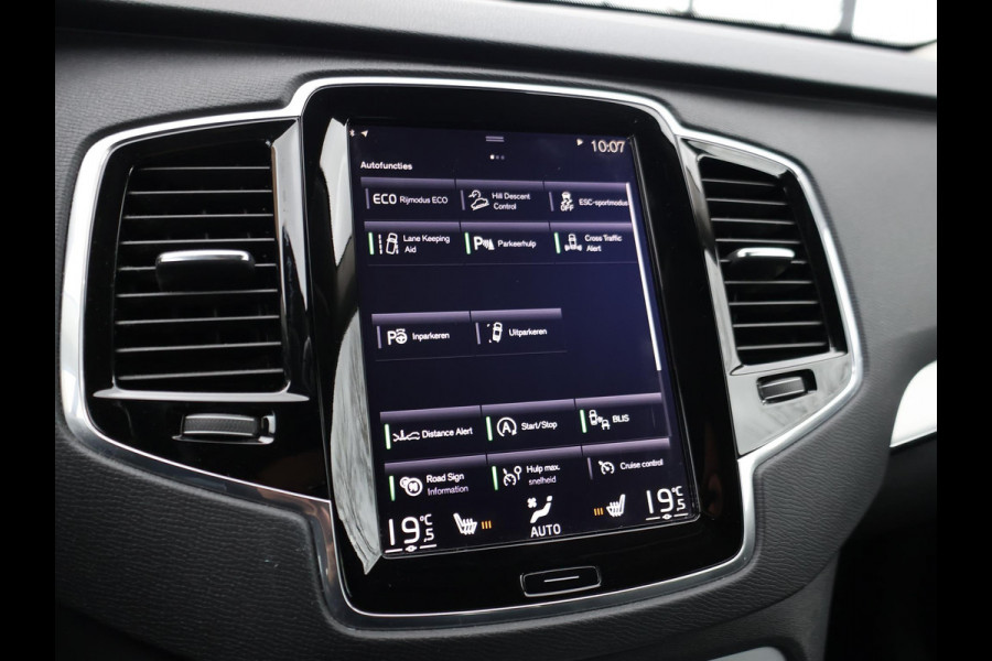 Volvo XC90 2.0 D4 190 PK AWD AUT. 7-PERS. + CARPLAY | TREKHAAK 1800 KG | ADAPTIVE CRUISE | LEDER | 20 INCH | STOELVERW.