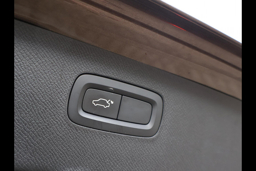 Volvo XC90 2.0 D4 190 PK AWD AUT. 7-PERS. + CARPLAY | TREKHAAK 1800 KG | ADAPTIVE CRUISE | LEDER | 20 INCH | STOELVERW.