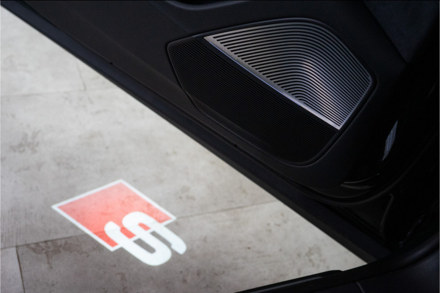 Audi Q8 60 TFSI E Quattro S-Edition Competition 490PK 2026 | Nardo | 3D B&O | Pano | VOL! 5 JAAR FABR. GARANTIE