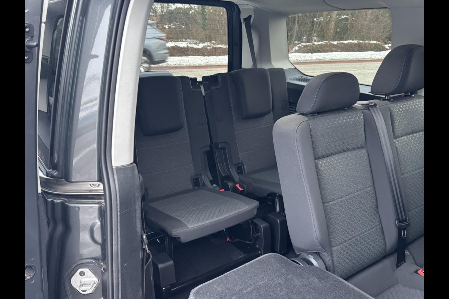 Ford Tourneo Connect 1.5 EcoBoost PHEV L2 Limited 150pk  | 7 persoons | Achteruitrijcamera | Navigatiesysteem