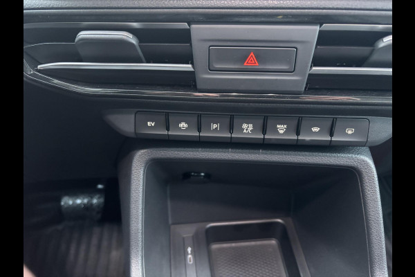 Ford Tourneo Connect 1.5 EcoBoost PHEV L2 Limited 150pk  | 7 persoons | Achteruitrijcamera | Navigatiesysteem