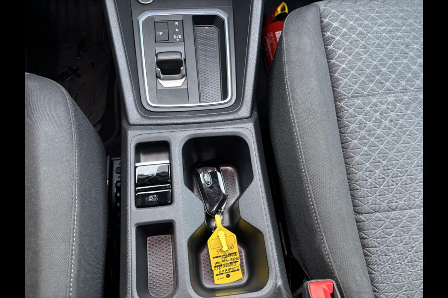 Ford Tourneo Connect 1.5 EcoBoost PHEV L2 Limited 150pk  | 7 persoons | Achteruitrijcamera | Navigatiesysteem