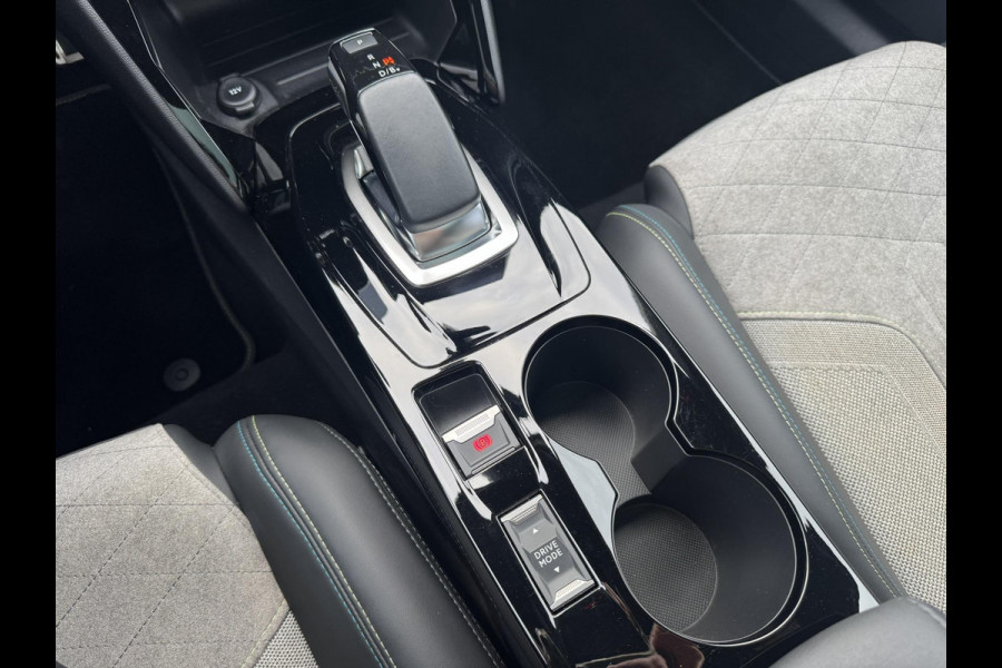 Peugeot e-2008 EV Allure 50 kWh 136pk Stoelverwarming