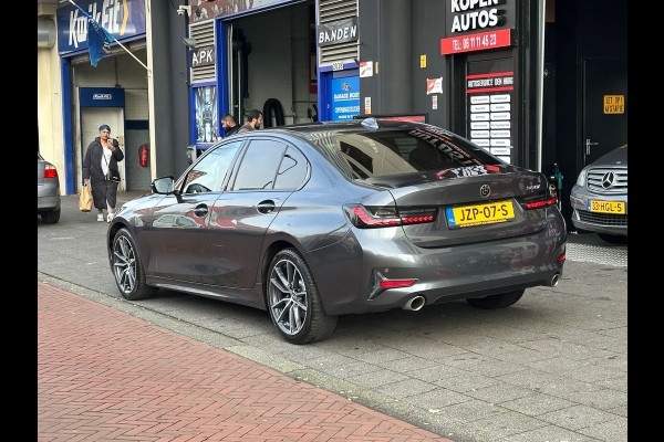 BMW 3-serie 330i High Executive Aut Leer Navi Carplay