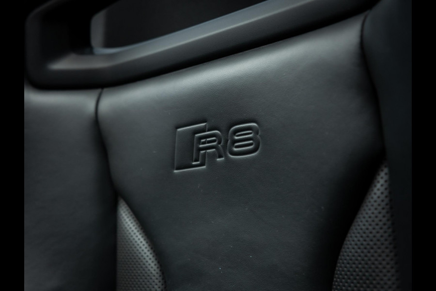 Audi R8 Spyder 5.2 FSI performance S tron. quat. Spyder Volledig Carbon | Audi R8 Performance Sportstoelen | fabrieksgarntie t/m 04-27