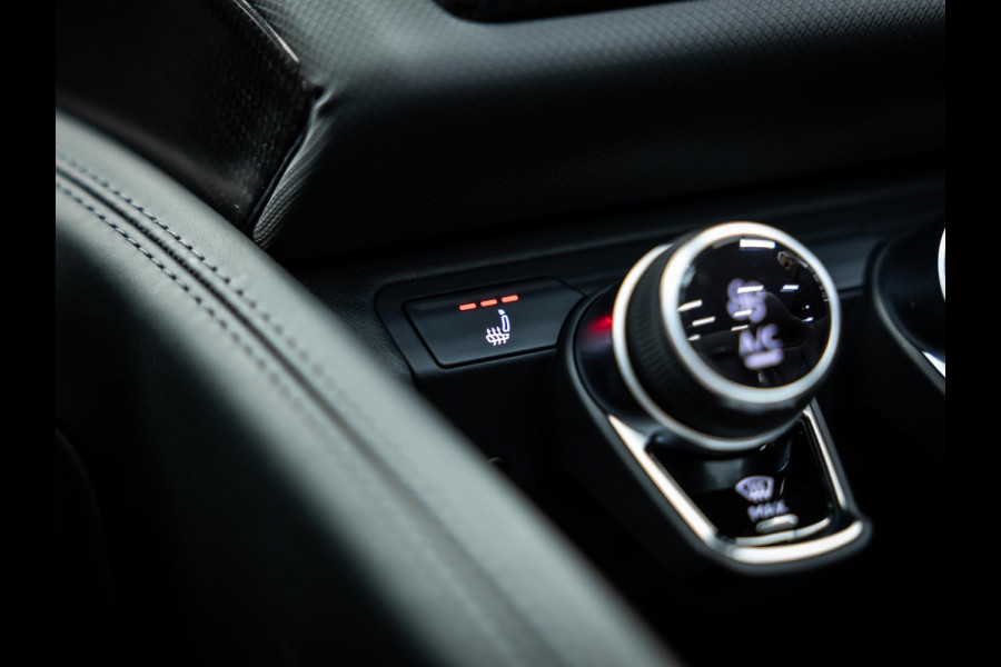 Audi R8 Spyder 5.2 FSI performance S tron. quat. Spyder Volledig Carbon | Audi R8 Performance Sportstoelen | fabrieksgarntie t/m 04-27