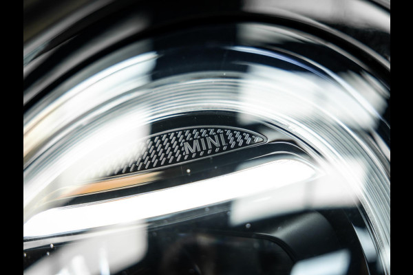 MINI Cooper C John Cooper Works M | Head-up | JCW | Stuurverwarming |Carplay | Stoelverwarming |